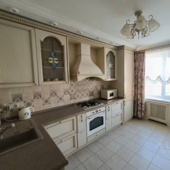 Сдается Многокомнатная квартира, 85 м²