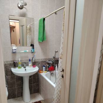 Продается 1-комнатная квартира, 38 м²