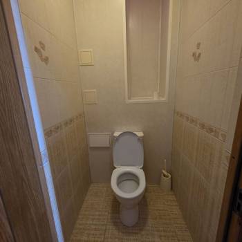 Продается Многокомнатная квартира, 69,8 м²