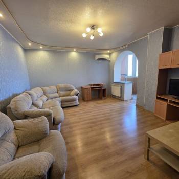 Продается Многокомнатная квартира, 69,8 м²