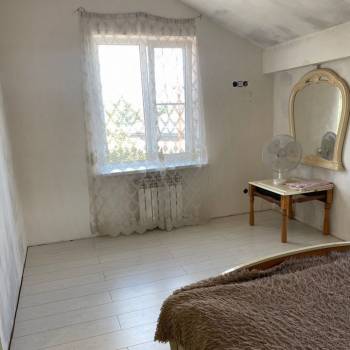 Продается Дом, 200 м²