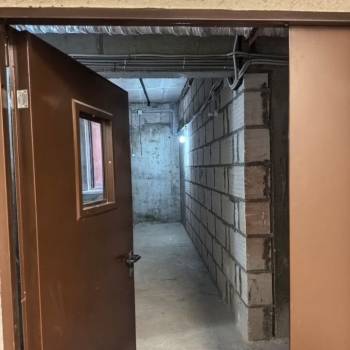 Продается Нежилое помещение, 10,4 м²