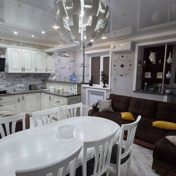 Продается 2-х комнатная квартира, 64 м²