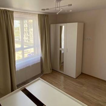 Сдается 1-комнатная квартира, 60 м²