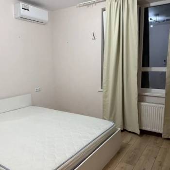 Сдается 1-комнатная квартира, 60 м²
