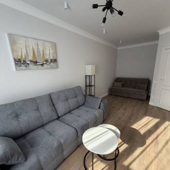 Сдается 1-комнатная квартира, 43 м²