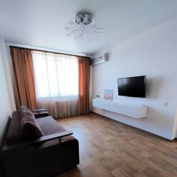 Сдается 1-комнатная квартира, 42 м²