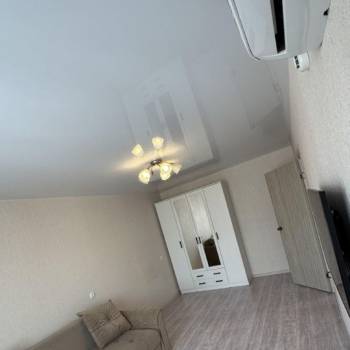 Продается 1-комнатная квартира, 36 м²