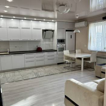 Сдается 2-х комнатная квартира, 63 м²