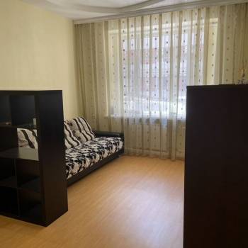 Сдается 1-комнатная квартира, 43 м²
