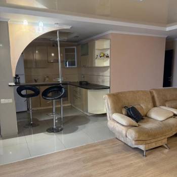 Сдается Многокомнатная квартира, 85 м²