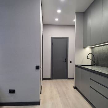 Продается 1-комнатная квартира, 43 м²