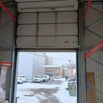 Сдается Нежилое помещение, 325 м²