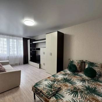 Сдается 1-комнатная квартира, 37 м²