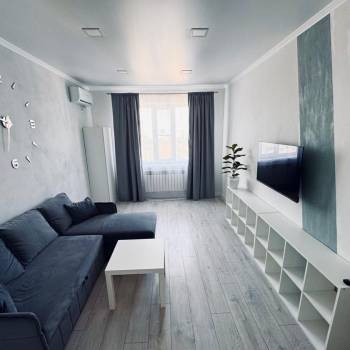 Сдается 2-х комнатная квартира, 75 м²