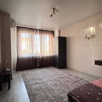 Сдается 1-комнатная квартира, 45 м²
