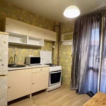 Сдается 1-комнатная квартира, 45 м²