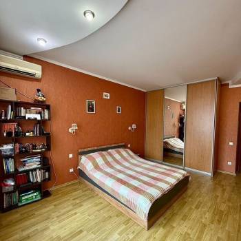 Продается 3-х комнатная квартира, 99,8 м²