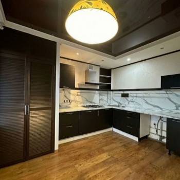Продается 1-комнатная квартира, 86,5 м²