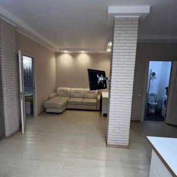 Сдается 1-комнатная квартира, 46 м²