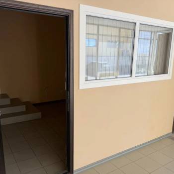Сдается Нежилое помещение, 293 м²