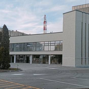 Сдается Нежилое помещение, 1259 м²