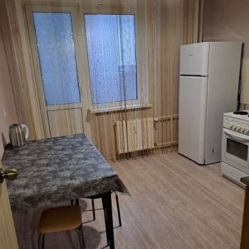 Сдается 1-комнатная квартира, 37 м²