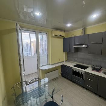 Сдается 1-комнатная квартира, 38 м²