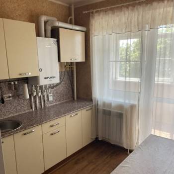 Продается 1-комнатная квартира, 33 м²