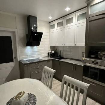 Продается 2-х комнатная квартира, 54 м²