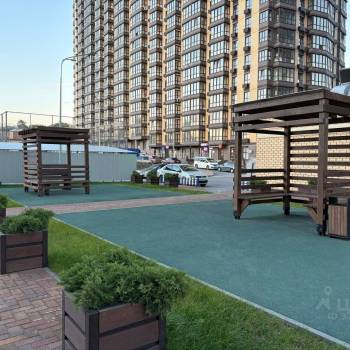 Продается 1-комнатная квартира, 42 м²