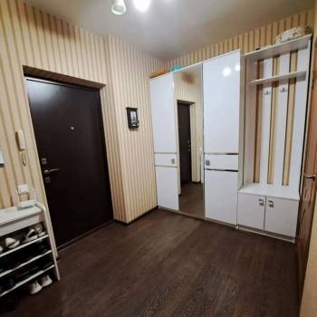 Продается 1-комнатная квартира, 45 м²