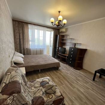 Продается 1-комнатная квартира, 39 м²