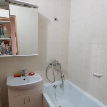 Сдается 2-х комнатная квартира, 64 м²