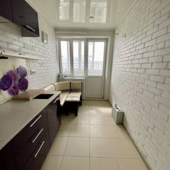Продается 1-комнатная квартира, 32 м²