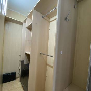 Продается 1-комнатная квартира, 32 м²