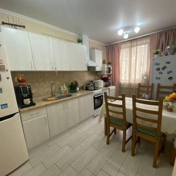 Продается 2-х комнатная квартира, 60 м²