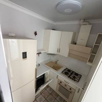 Сдается 1-комнатная квартира, 42 м²