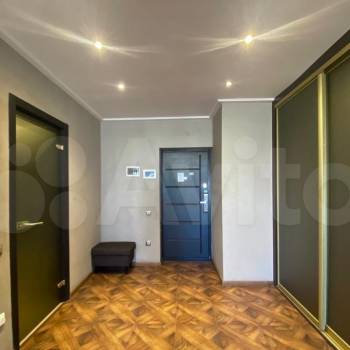 Продается 1-комнатная квартира, 45 м²