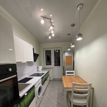 Сдается 1-комнатная квартира, 43 м²