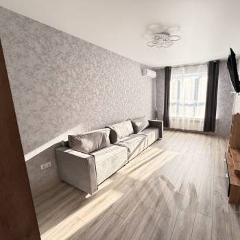Сдается 1-комнатная квартира, 43 м²