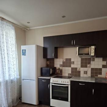 Сдается 1-комнатная квартира, 42 м²