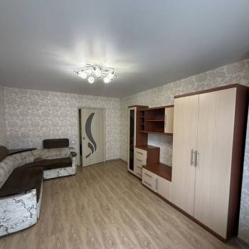 Сдается 1-комнатная квартира, 42 м²