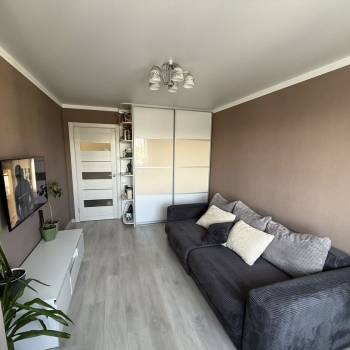 Продается 1-комнатная квартира, 33 м²