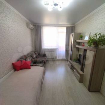 Сдается 1-комнатная квартира, 42 м²