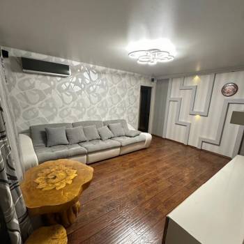 Продается 3-х комнатная квартира, 63,6 м²