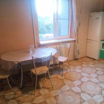 Сдается 2-х комнатная квартира, 80 м²