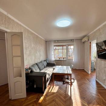 Продается 3-х комнатная квартира, 58 м²