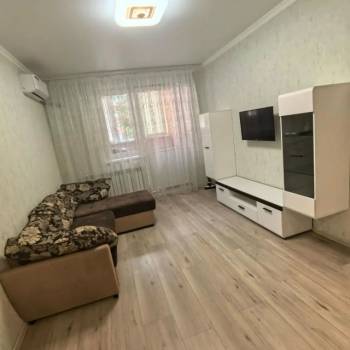 Сдается 1-комнатная квартира, 47 м²