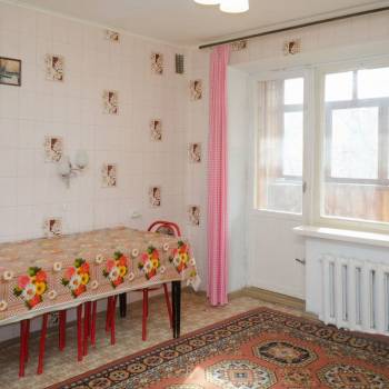 Сдается 1-комнатная квартира, 60 м²